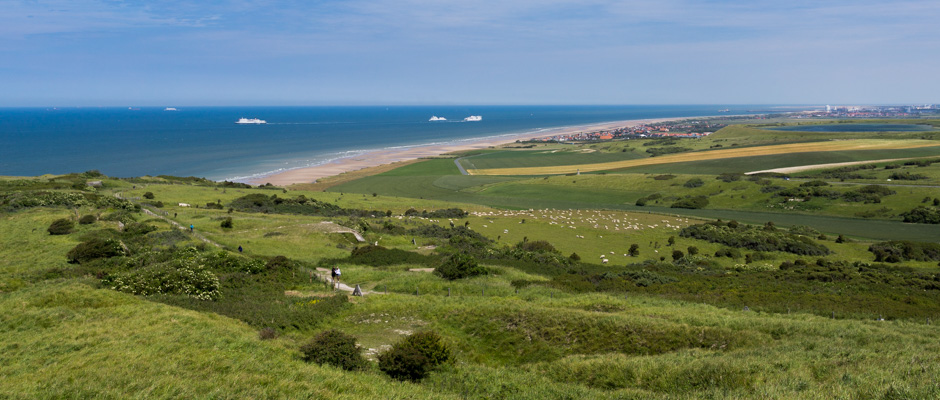 Le cap Blanc-Nez | Vue vers Calais depuis le cap. | © Gilles Vanderstraeten