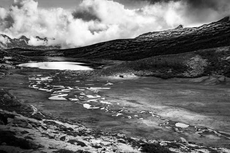 Corse | Lac de Nino sur le GR 20, 1743m. | © Gilles Vanderstraeten